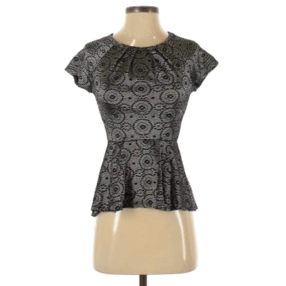 Forever 21 Size XS Short Sleeve Blouse